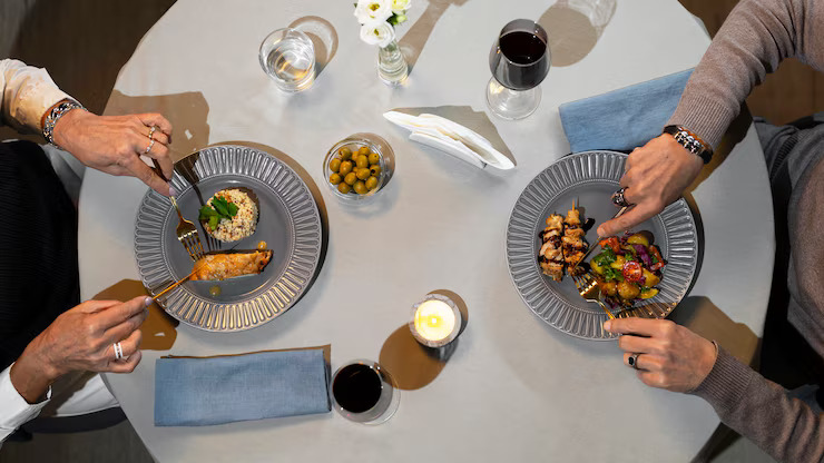top-view-friends-having-lunch-luxury-restaurant_23-2151081467 top-view-friends-having-lunch-luxury-restaurant_23-2151081467